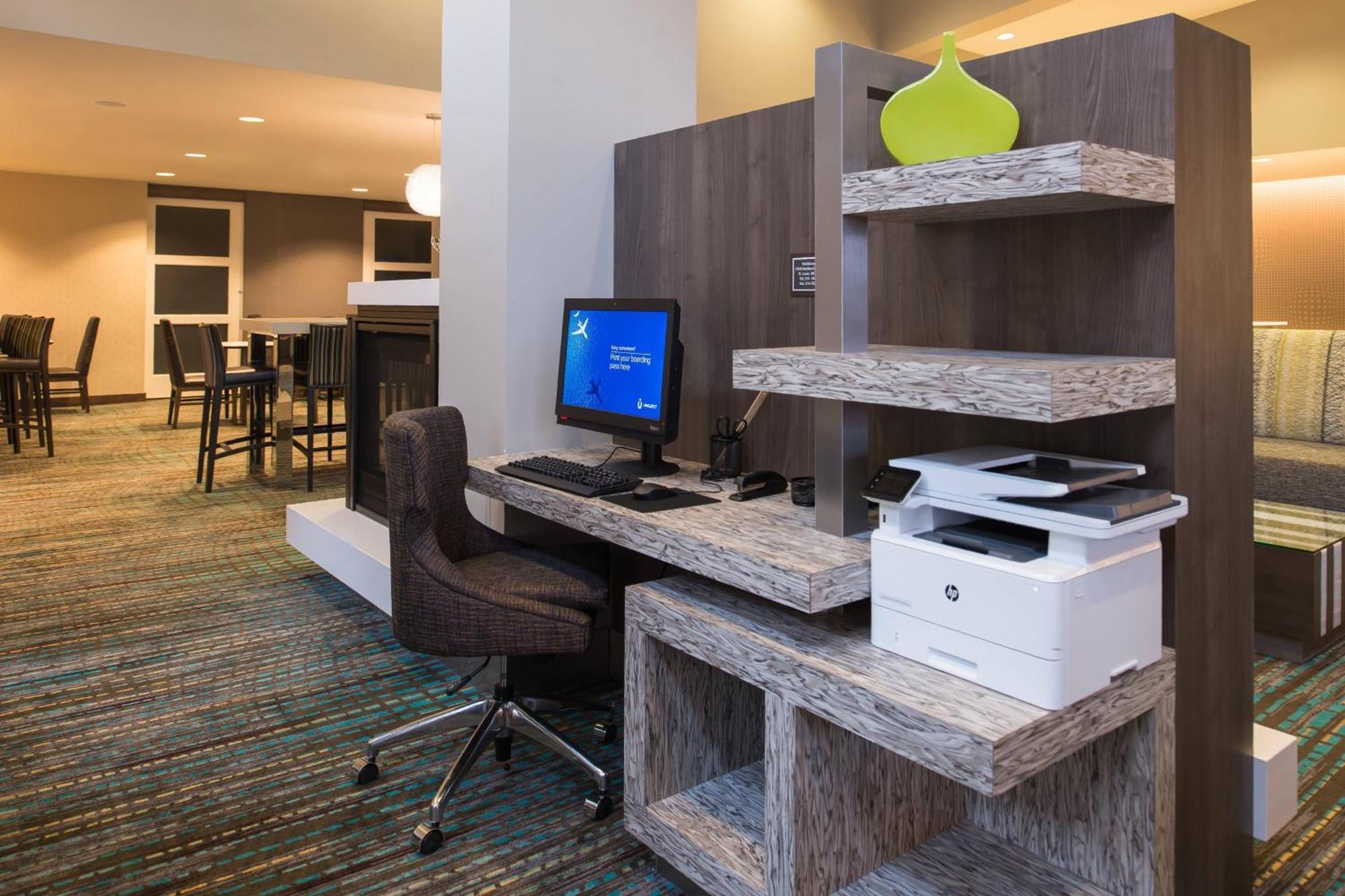 Residence Inn By Marriott St. Louis Westport Мэриленд-Хайтс Экстерьер фото
